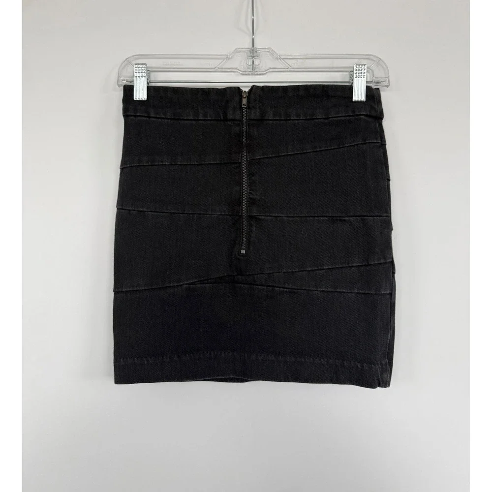 Blank NYC Black Denim Bandage Mini Skirt‎ Size 26 Tiered Zip Back 01K-7057